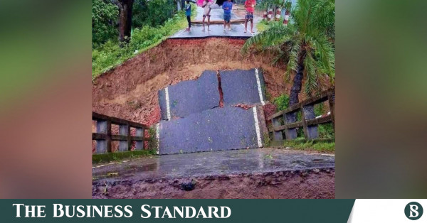 রাঙামাটি-বান্দরবান সড়ক যোগাযোগ বিচ্ছিন্ন, বেইলি ব্রিজ নির্মাণের পরিকল্পনা