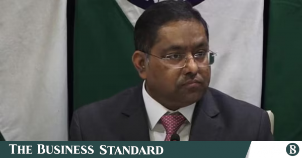 হরমুজ প্রণালীতে কার্গো জাহাজে হামলা, নিখোঁজ এক ভারতীয় নাবিক