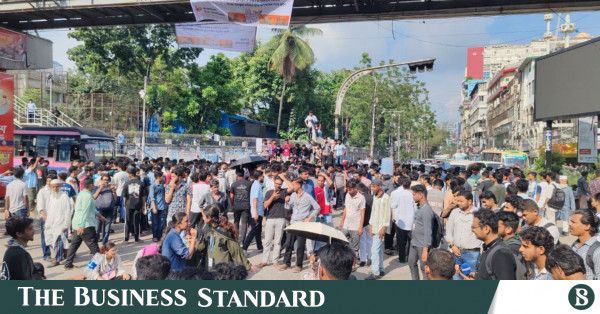 বন্যাদুর্গত শিক্ষার্থীদের প্রয়োজনে পুনরায় পরীক্ষার আশ্বাস শিক্ষামন্ত্রীর