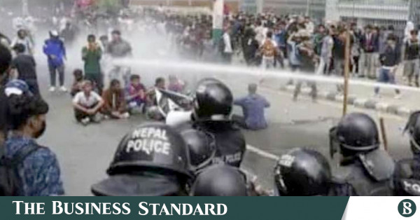 নেপালে বালেন শাহ সরকারের বিরুদ্ধে তরুণ প্রজন্মের বিক্ষোভ