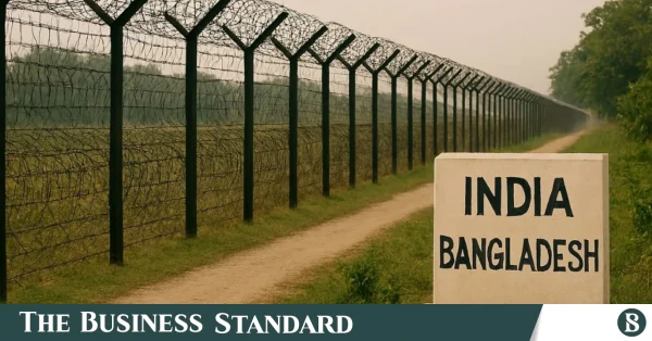 দিনাজপুর সীমান্তে অনুপ্রবেশের পর নো-ম্যানস ল্যান্ডে আটকা ৪ জন