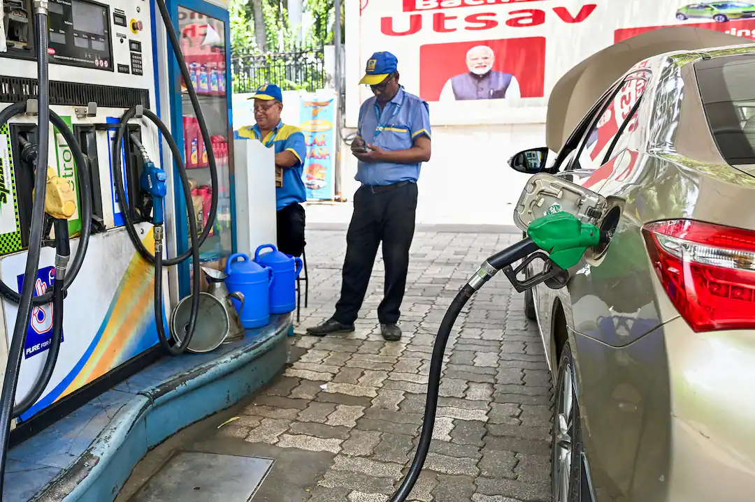 E20 পেট্রোলে গাড়ির মাইলেজ নিয়ে গাড়ি মালিকদের অভিজ্ঞতায় উঠে এল নতুন তথ্য