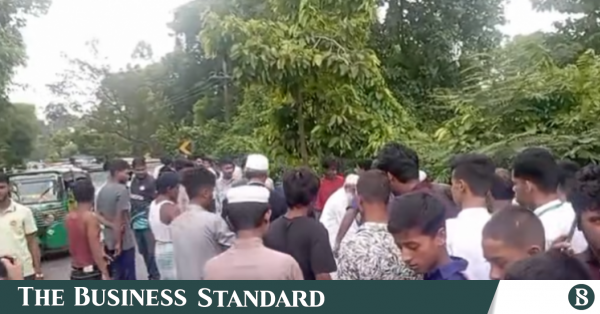 কক্সবাজারের রামুতে সড়ক দুর্ঘটনায় নিহত ৩