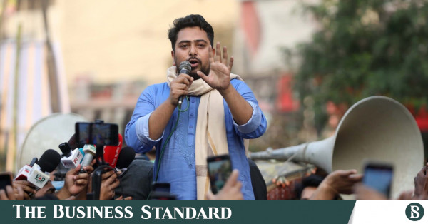 দেশে ফিরলে শেখ হাসিনাকে গ্রেপ্তার করে রায় কার্যকর করতে হবে: নাহিদ ইসলাম