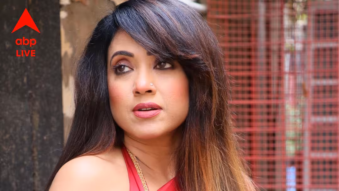 কৌশিক সেন ও ঋ-এর নতুন রসায়ন: নেপথ্যে কী?
