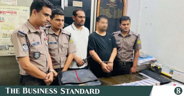 জাল নোট দিয়ে ২০ ভরি সোনা কেনার চেষ্টায় আটক ১