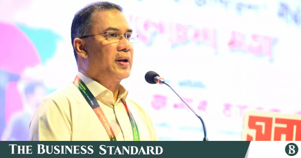 গ্যাস ও বিদ্যুৎ সংকট সমাধানে সরকার কাজ করছে: প্রধানমন্ত্রী