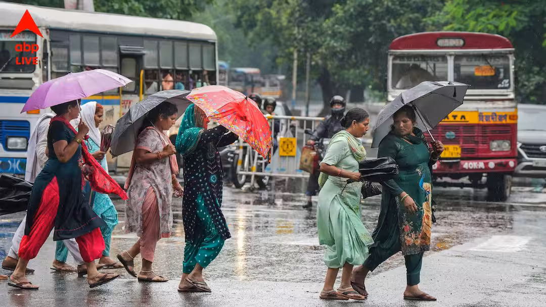 পশ্চিমবঙ্গে টানা চার দিন হলুদ সতর্কতা: ভারী বৃষ্টির পূর্বাভাস