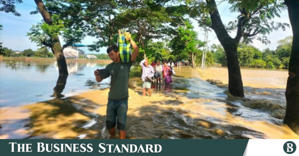 টানা বৃষ্টিতে দীঘিনালায় জলাবদ্ধতা, সাজেক-লংগদু সড়ক যোগাযোগ বিচ্ছিন্ন