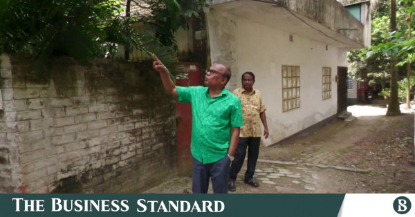 ফরিদপুরে অভিনেতা ফজলুর রহমান বাবুর বাড়িতে চুরি