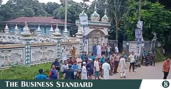 সিলেটের মাজারে দানবাক্স নিয়ে সংঘর্ষে আহত ৩০