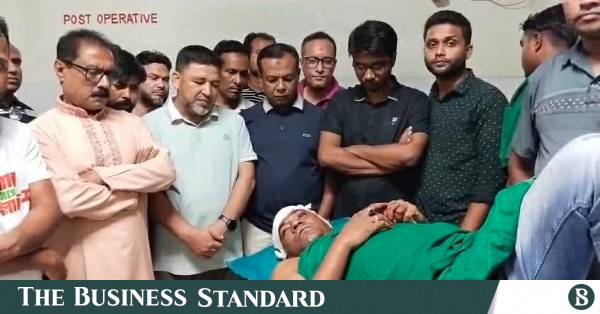 সাতক্ষীরায় ছাত্রদল ও ছাত্রলীগে সংঘর্ষ, আহত ১২