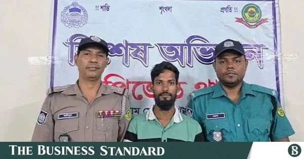 চট্টগ্রামে পরীক্ষা কেন্দ্রে যাওয়ার পথে এইচএসসি পরীক্ষার্থী নিহত, চালক আটক