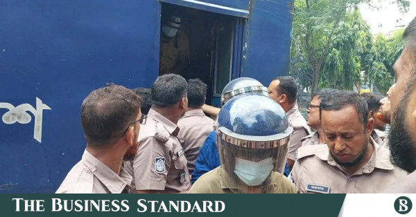 গুলশানের জমি সংক্রান্ত মামলায় সালাম মুর্শেদীসহ ১৩ জনের বিরুদ্ধে সাক্ষ্যগ্রহণে কোনো সাক্ষী উপস্থিত হননি