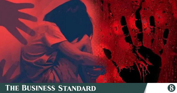 ফরিদপুরে স্কুলছাত্রীকে বাড়ি থেকে তুলে নিয়ে গণধর্ষণের অভিযোগ, আটক ২