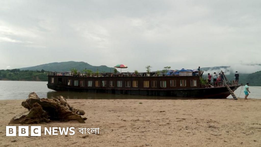 টাঙ্গুয়ার হাওরে নৌযান চলাচলে বিধিনিষেধ আরোপ