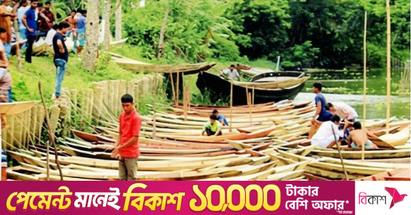 পিরোজপুরের নেছারাবাদে শতবর্ষী ঐতিহ্য ধরে রেখেছে নৌকা নির্মাণ শিল্প