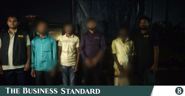 চট্টগ্রামে লবণ মাঠের প্রহরী হত্যায় র‍্যাবের হাতে আটক ৪