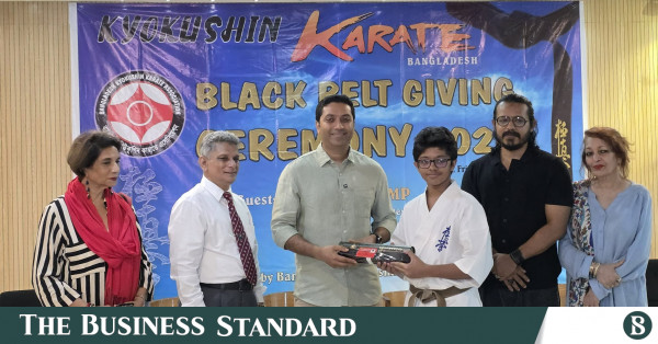 প্রাথমিক বিদ্যালয়ের চতুর্থ ও পঞ্চম শ্রেণিতে মার্শাল আর্ট বাধ্যতামূলক করার পরিকল্পনা