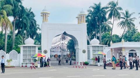 আজ সন্ধ্যায় রাষ্ট্রপতি হিসেবে শপথ নেবেন মির্জা ফখরুল