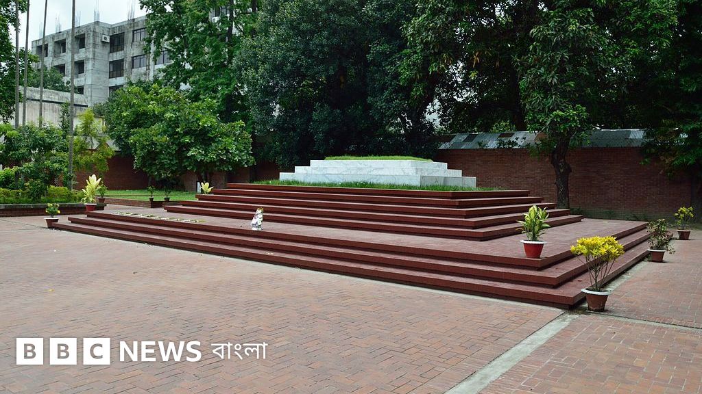 কবি নজরুলকে কি পরিবারের অগোচরে ঢাকায় সমাহিত করা হয়েছিল?