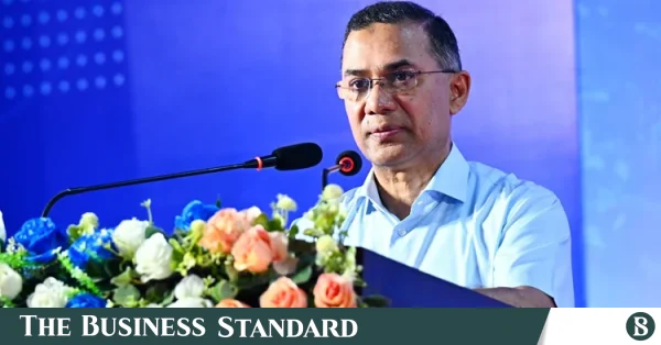 বিশাল রাজস্ব লক্ষ্যমাত্রা অর্জনের কৌশল নিয়ে এনবিআর কর্মকর্তাদের সঙ্গে বসবেন প্রধানমন্ত্রী