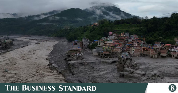 হিমালয়ে ভয়াবহ বন্যা: নেপাল ও চীনে নিখোঁজ প্রায় ১৫০০
