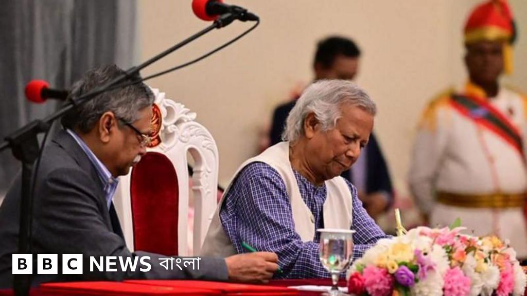 শেখ হাসিনার পতনের পর সরকারবিহীন তিন দিনের পরিস্থিতি