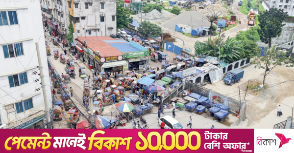 বিকল্প রাস্তা বন্ধ থাকায় দক্ষিণখানের নাড্ডা-আশকোনার সড়কে তীব্র যানজট