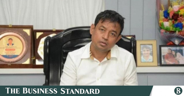 সাবেক ডিবি প্রধান হারুন ও তার ভাইয়ের বিরুদ্ধে চার্জশিট অনুমোদন দুদকের