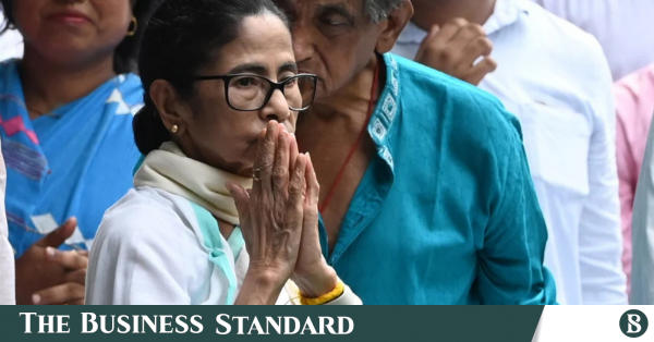 পশ্চিমবঙ্গের বীরভূমে মমতা বন্দ্যোপাধ্যায়ের আত্মীয়ের মরদেহ উদ্ধার