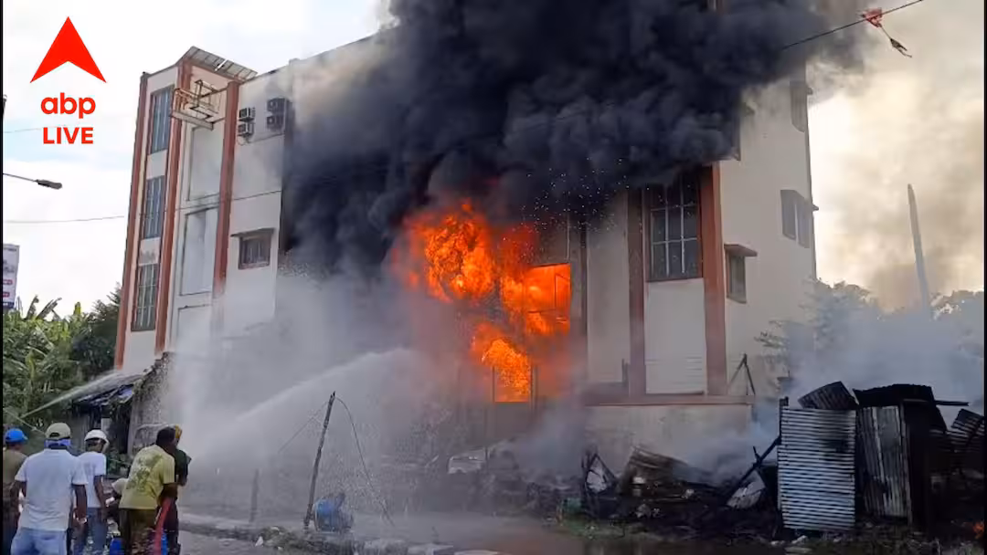 সোদপুরে সিইএসইর অফিসে ভয়াবহ অগ্নিকাণ্ড