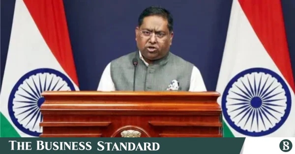 ১০১টি চুক্তি পর্যালোচনার বিষয়ে দিল্লির প্রতিক্রিয়া: নিজেদের স্বার্থ রক্ষা করা হবে