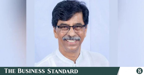 কুমিল্লা হাসপাতাল পরিদর্শনে গিয়ে ক্ষুব্ধ কৃষিমন্ত্রী: হারপিক আনুন, আমি নিজেই টয়লেট পরিষ্কার করব