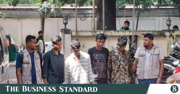 গেন্ডারিয়ায় গোলাগুলির ঘটনায় ডিবি কর্তৃক ৪ জন গ্রেপ্তার