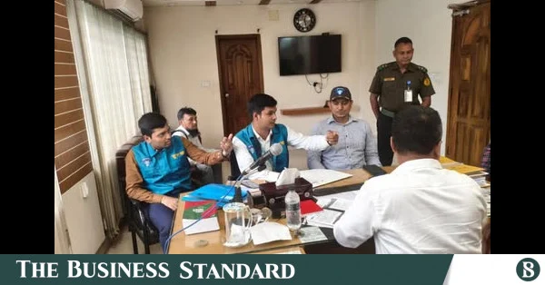 বিআরটিএ অফিসে দুদকের অভিযান: মাসে দেড় কোটি টাকা ঘুষ বাণিজ্যের অভিযোগ