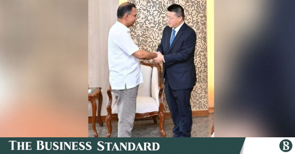 প্রধানমন্ত্রীর সঙ্গে বিদায়ী সাক্ষাৎ করলেন চীনের রাষ্ট্রদূত