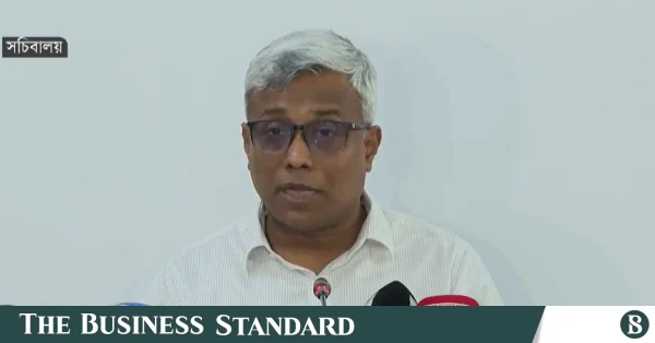 প্রতিবেশী দেশে জ্বালানি পাচার রোধে দাম বাড়ানো হয়েছে: প্রতিমন্ত্রী