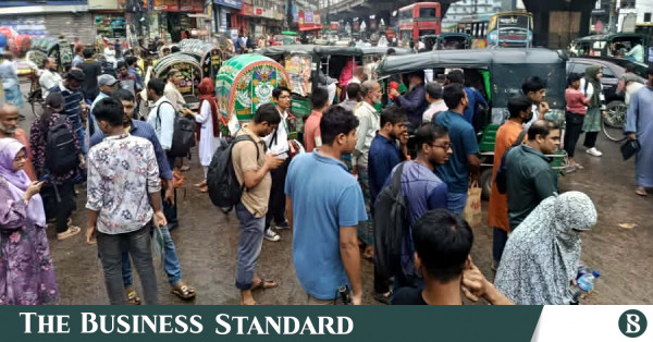 চট্টগ্রামে ভাড়া নিয়ে বিরোধ ও গ্যাস সংকটে নিউ মার্কেট-ফতেহাবাদ রুটে বাস চলাচল বন্ধ