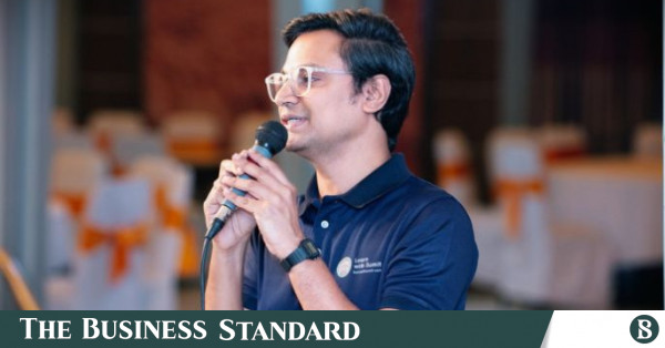 ডেভেলপারদের শিক্ষার পথ প্রশস্ত করছেন বাংলাদেশি শিক্ষাবিদ সুমিত সাহা