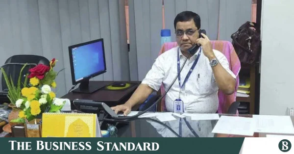 চট্টগ্রামে বাংলাদেশ ব্যাংকের যুগ্ম পরিচালকের ঝুলন্ত মরদেহ উদ্ধার