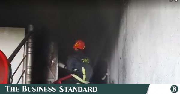 কেরানীগঞ্জে প্লাস্টিক কারখানায় অগ্নিকাণ্ড, নিয়ন্ত্রণে কাজ করছে ৫ ইউনিট
