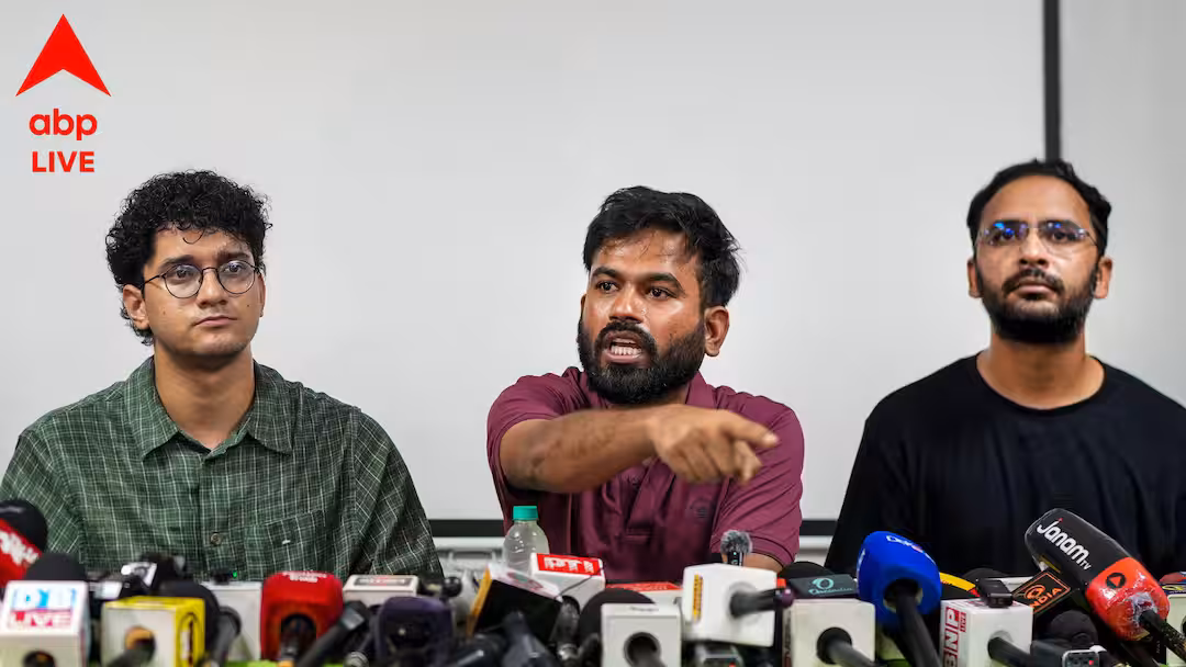 ককরোচ জনতা পার্টির নাম ভাঙিয়ে টাকা আদায়ের অভিযোগ, সতর্কবার্তা দলের