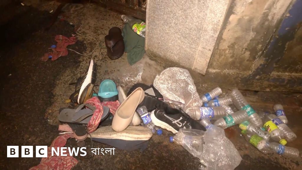 কলকাতায় দুর্গাপূজার মণ্ডপে পদপিষ্টের ঘটনায় ব্যবস্থাপনা নিয়ে প্রশ্ন