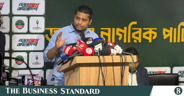 বিএনপির মুখে জুলাইয়ের কথা, হৃদয়ে আওয়ামী লীগ: হাসনাত
