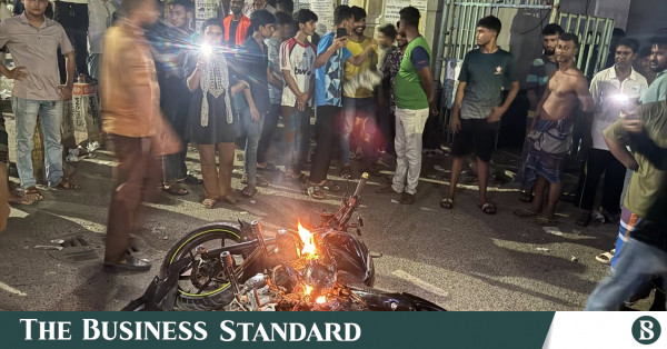 ঢাকার বাংলামোটরে যুবদলের সাবেক নেতার বিরুদ্ধে হামলা ও ফাঁকা গুলির অভিযোগ