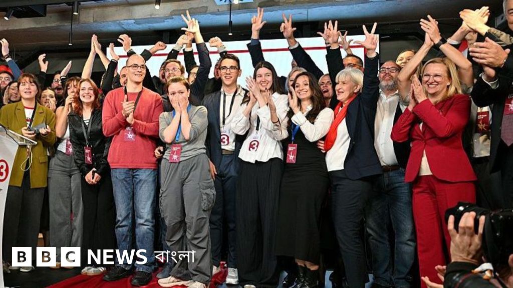 সার্বিয়ায় আলেকজান্ডার ভুচিচের ১৪ বছরের ক্ষমতার অবসান
