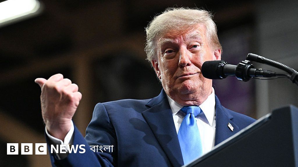 হুমকির মুখে ফেয়ারফোর্ড ঘাঁটি থেকে মার্কিন যুদ্ধবিমান সরিয়ে নেওয়ার ঘোষণা ট্রাম্পের