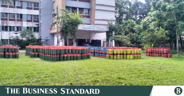 বাগেরহাটে অবৈধভাবে গ্যাস সিলিন্ডার মজুত, ব্যবসায়ীকে কারাদণ্ড