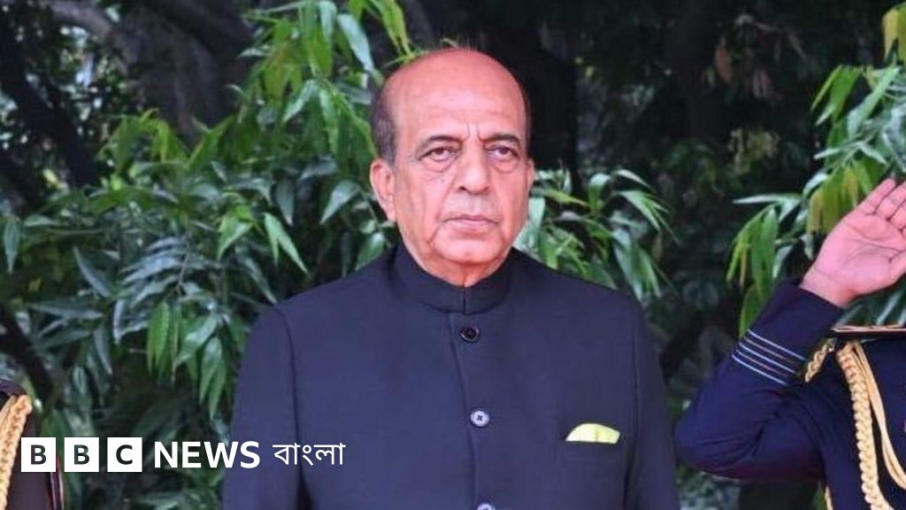 শেখ হাসিনার প্রত্যর্পণ নিয়ে ভারতীয় হাইকমিশনারের মন্তব্য ঘিরে কৌতূহল